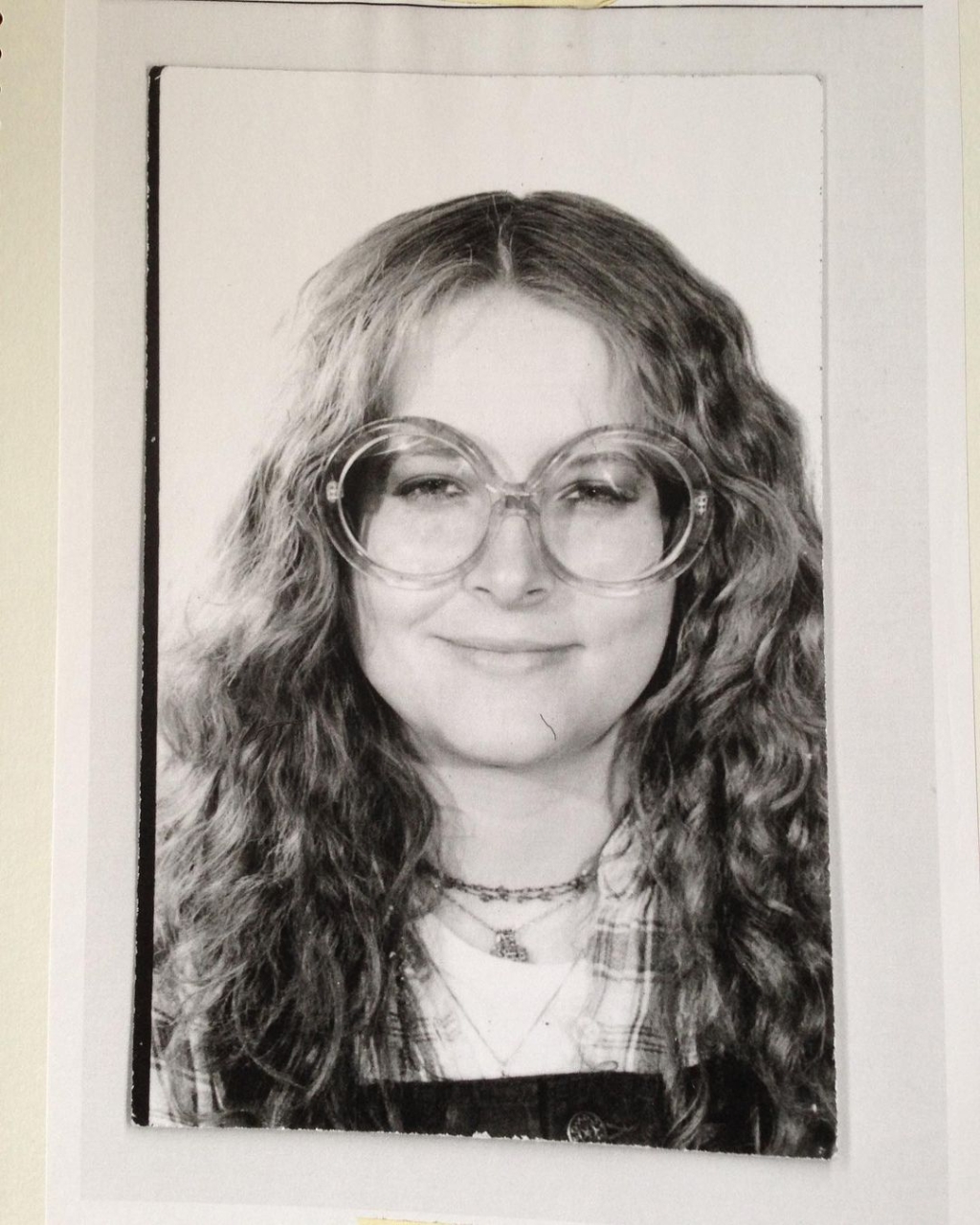 Mother: Deborah Cave