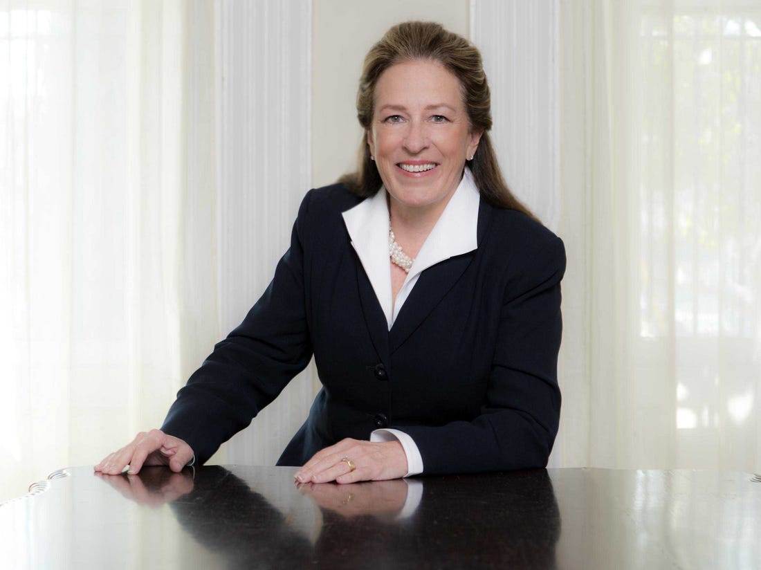 Sister: Elizabeth Colbert Busch