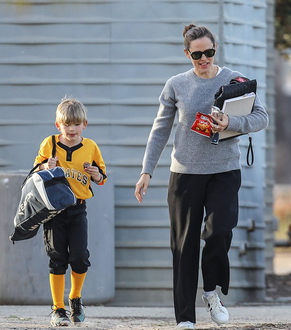 Son: Samuel Garner Affleck