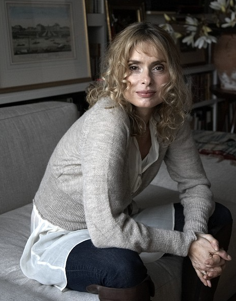 Friend: Maryam d'Abo