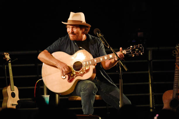 Gallery of Eddie Vedder