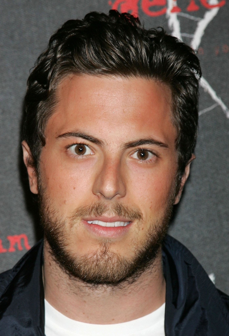 ex-boyfriend: Harry Morton