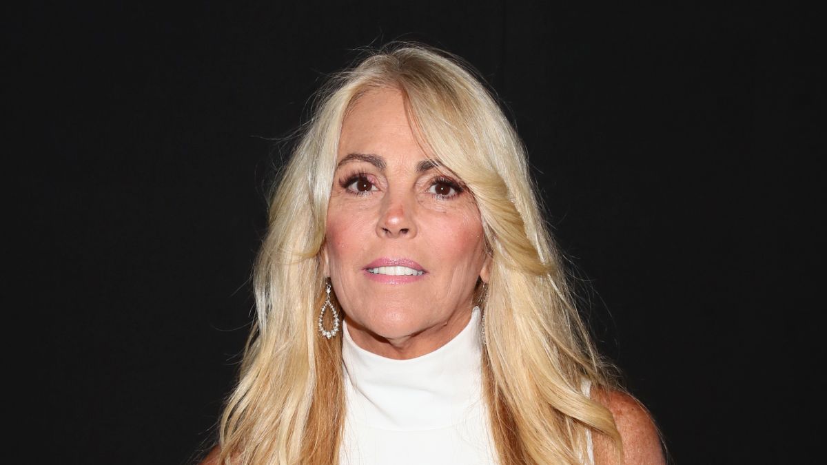 Mother: Dina Lohan