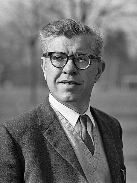 Gallery of Fred Hoyle