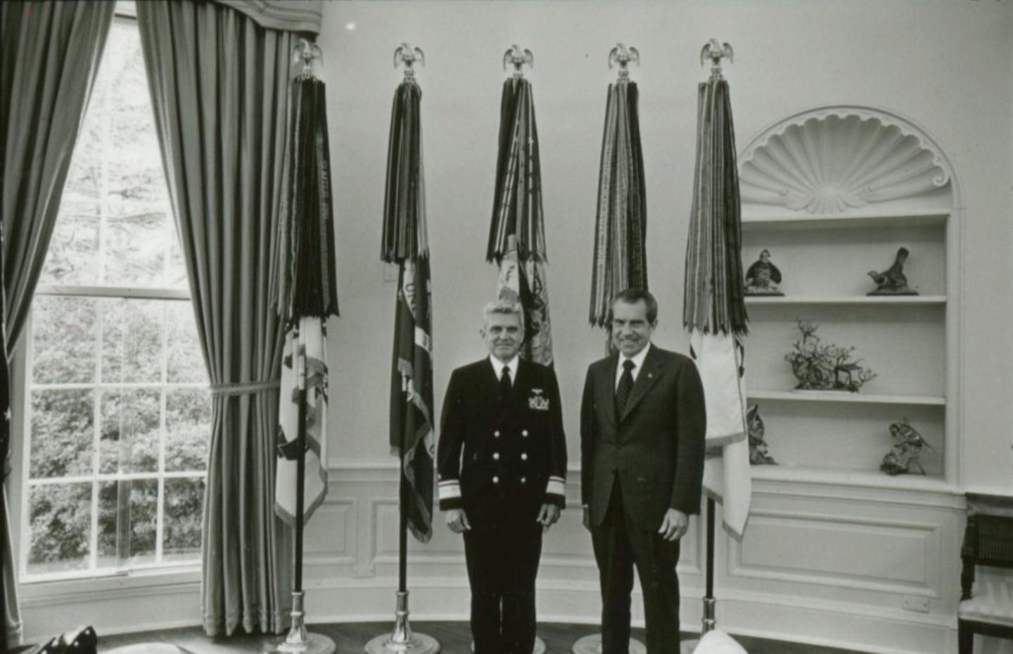 <em>Stockdale with President Nixon at the White House (White House)</em>