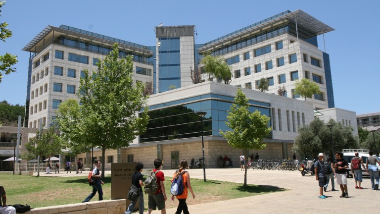 Gallery of Yitzhak Apeloig