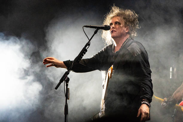 Gallery of ​​​​​​​Robert Smith