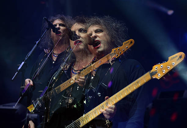 Gallery of ​​​​​​​Robert Smith