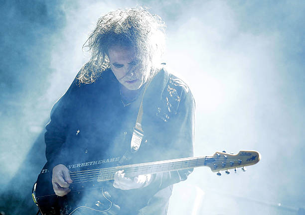 Gallery of ​​​​​​​Robert Smith