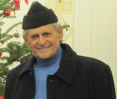 Dov Bahat