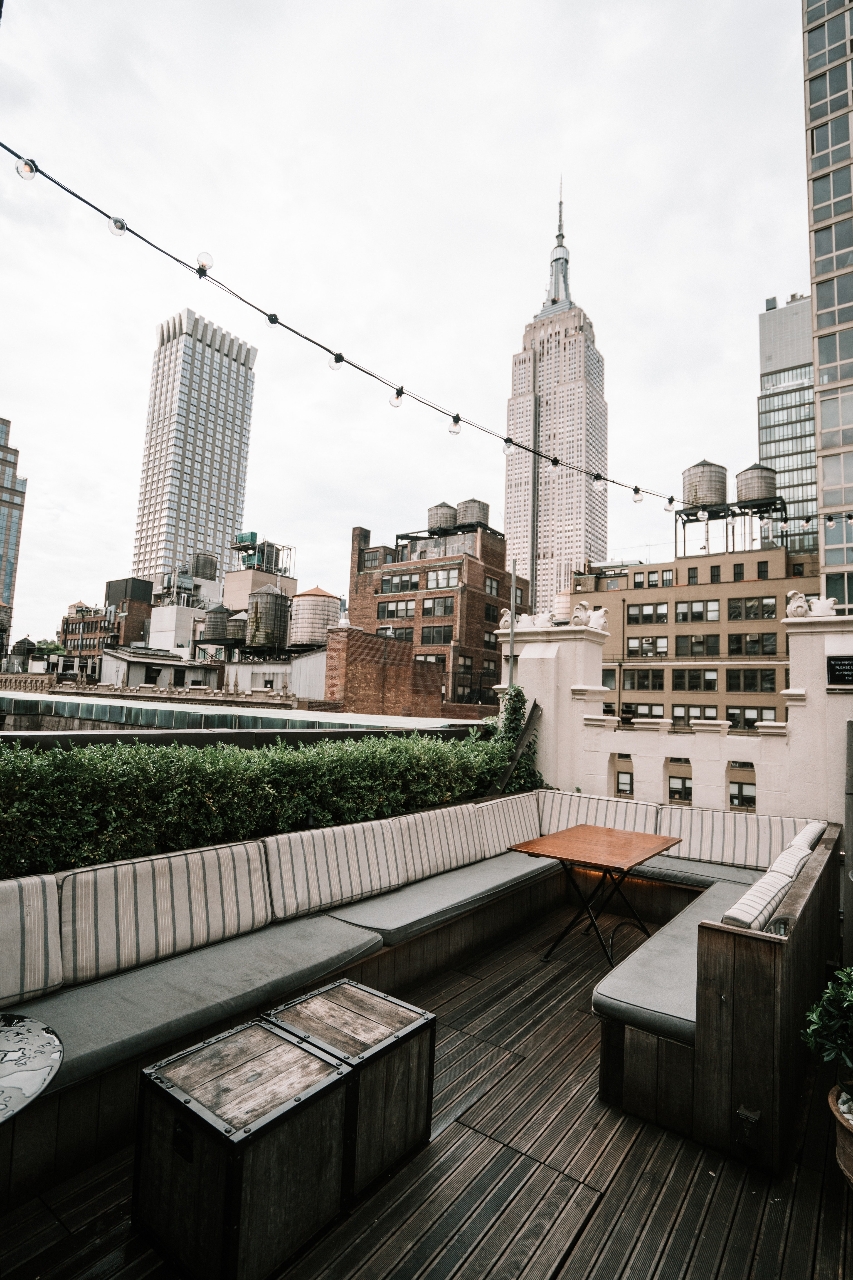 Alex Maybery Alex Mayberry (born February 8, 1992), American educator, Photographer ...