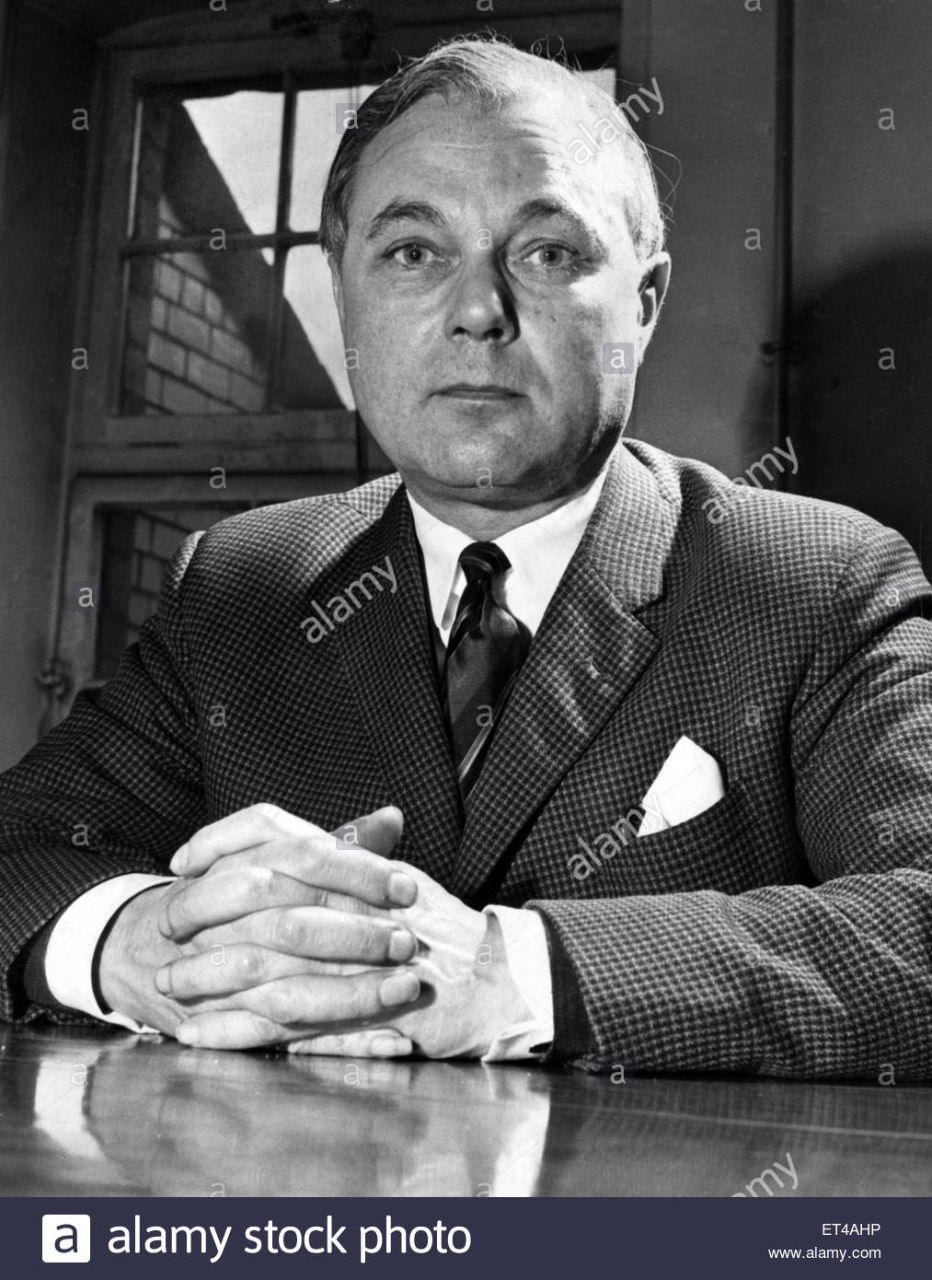 Lionel Daiches