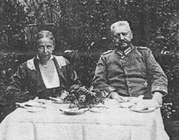 Wife: Gertrud von Sperling 