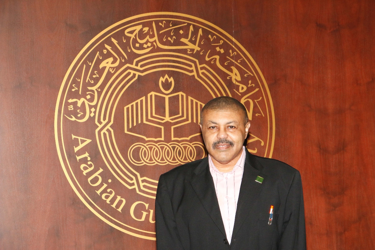 Gallery of Moiz Omer Bakhiet