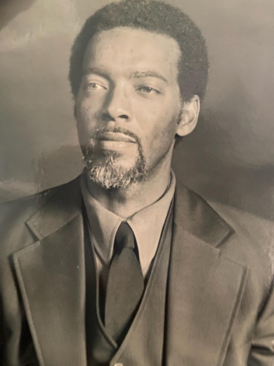 Rutledge Dennis