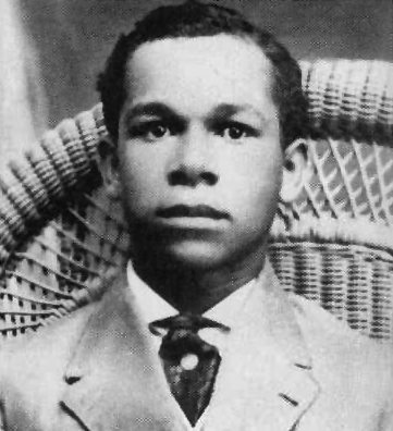 Father: Luther Theophilus Powell.