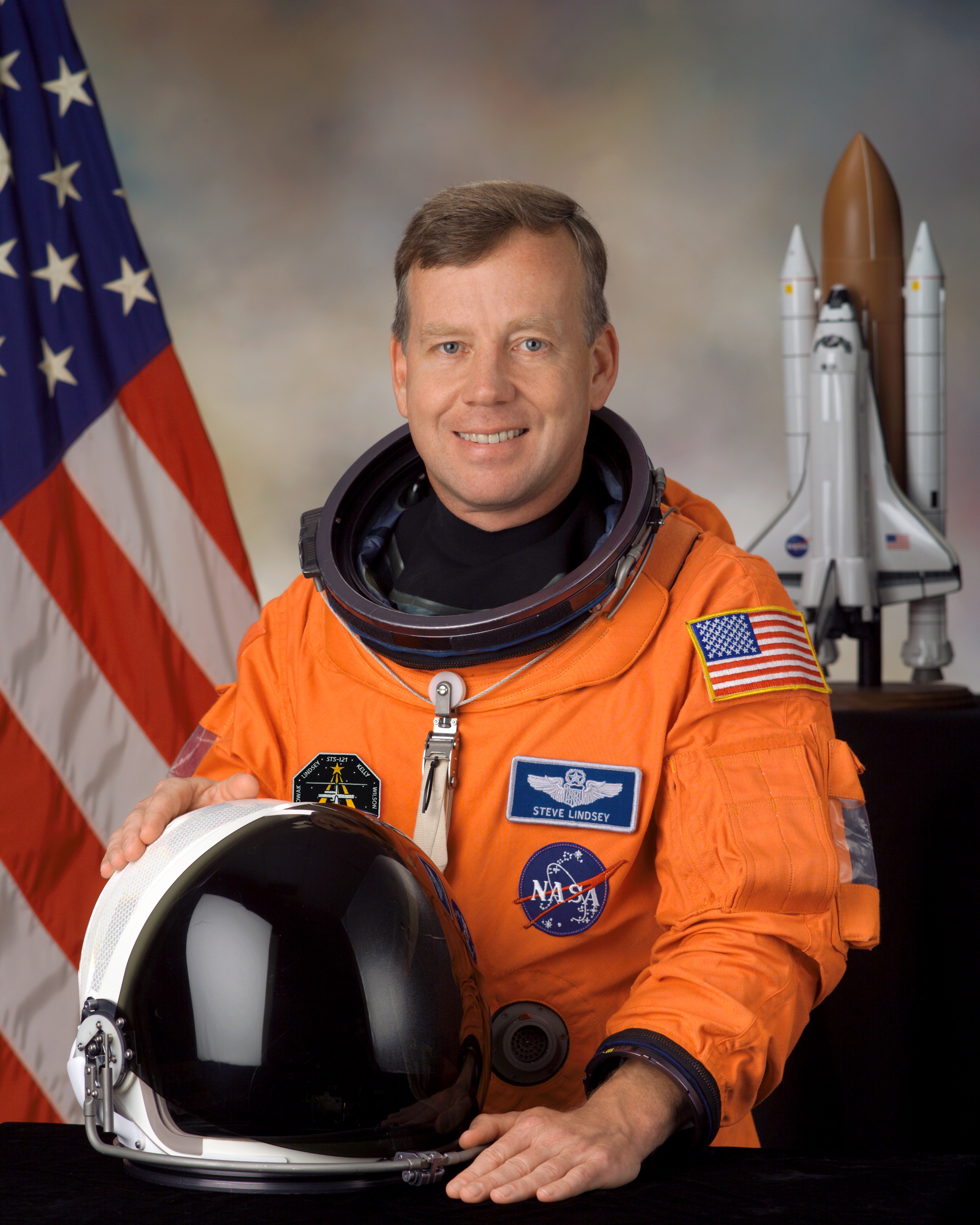 Steven W. Lindsey