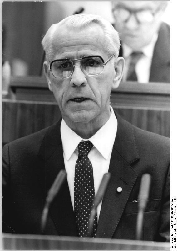 Willi Stoph