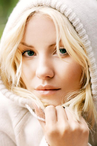 Elisha Cuthbert