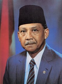 Umar WIRAHADIKUSUMAH