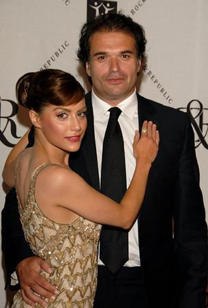 husband: Simon Mark Monjack