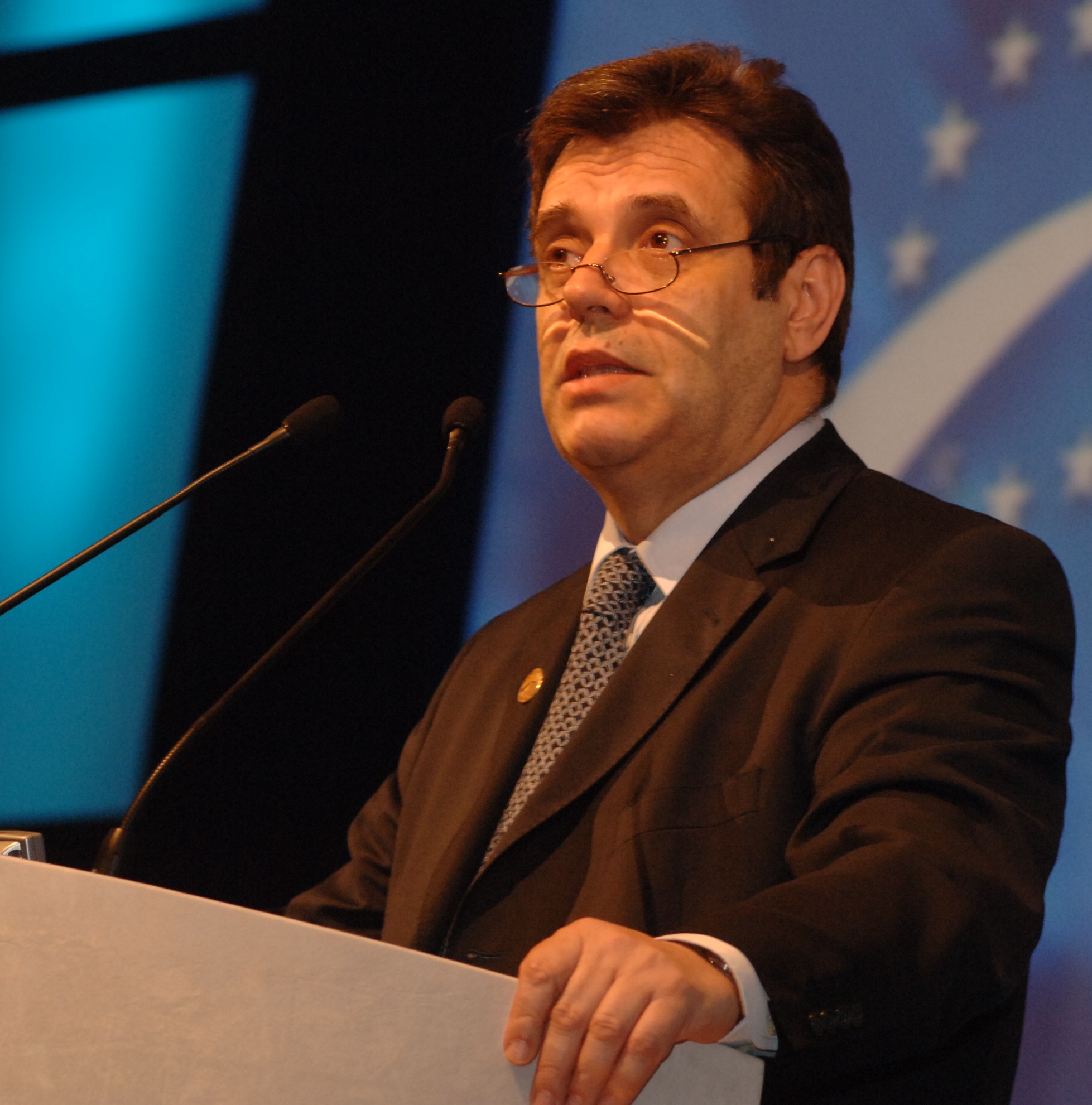 Vojislav Kostunica