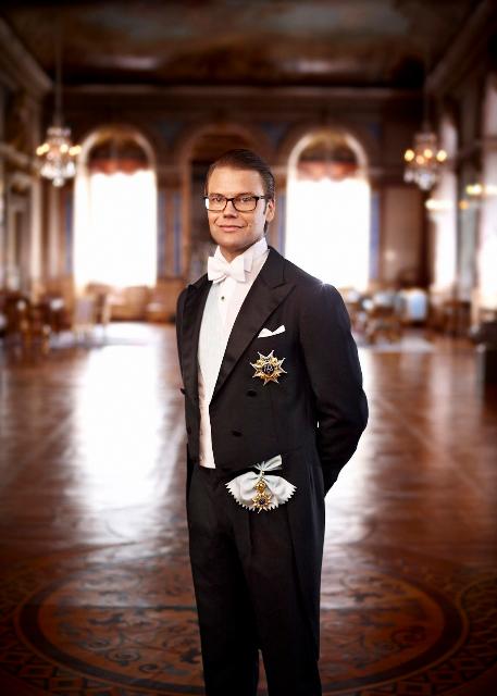 husband: Prins Olof Daniel Westling