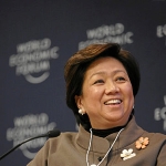 LAURA CHA