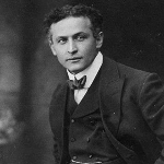 HARRY HOUDINl