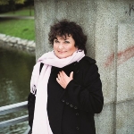 Viveca Larn
