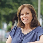 Lourdes Flores