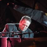 Robi Botos