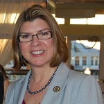 Nellie Pou