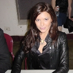 Kari Wuhrer