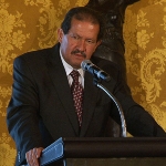 Angelino Garzon