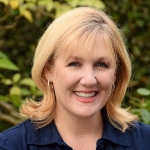 Julie McElwain