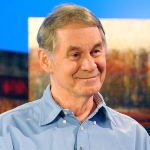 Gavan Daws