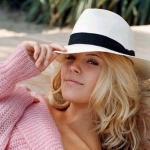 Maggie Grace