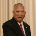 Samak Sundaravej
