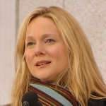 Laura Linney