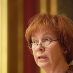 Leni Björklund